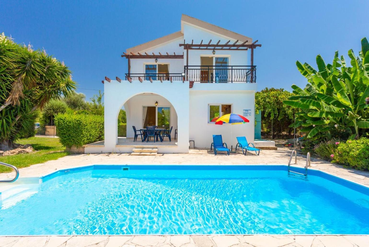 Sun Beach Villa Thio Polis Bagian luar foto